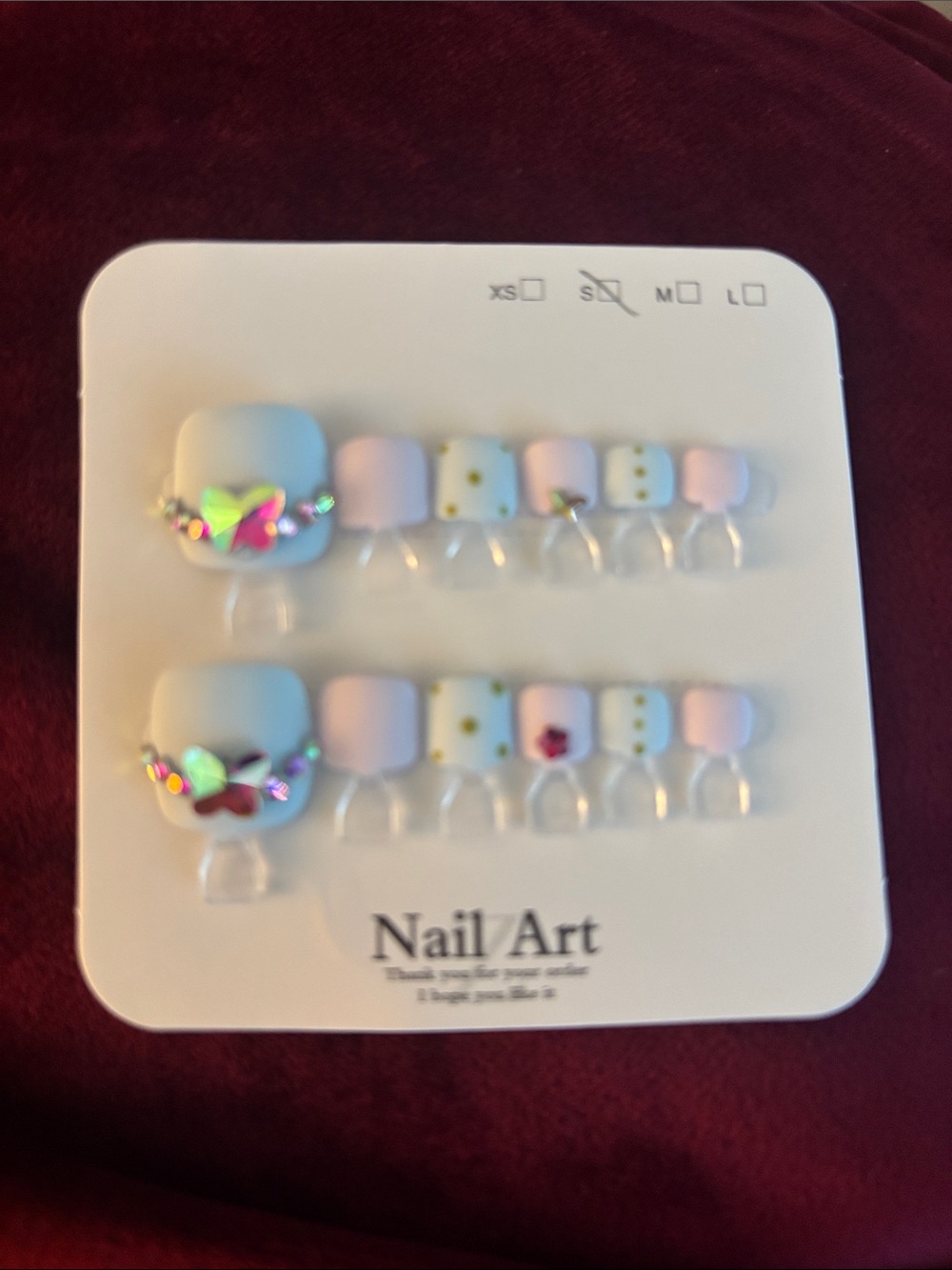 Kids Toe Nail Set with Pastel Blue & Pink Accents